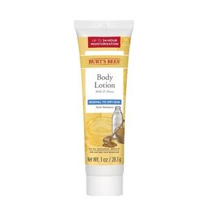 BURT’S BEES 🐝 Milk & Honey Body Lotion